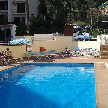 Apartamentos Eva Costa Brava Екстер'єр фото