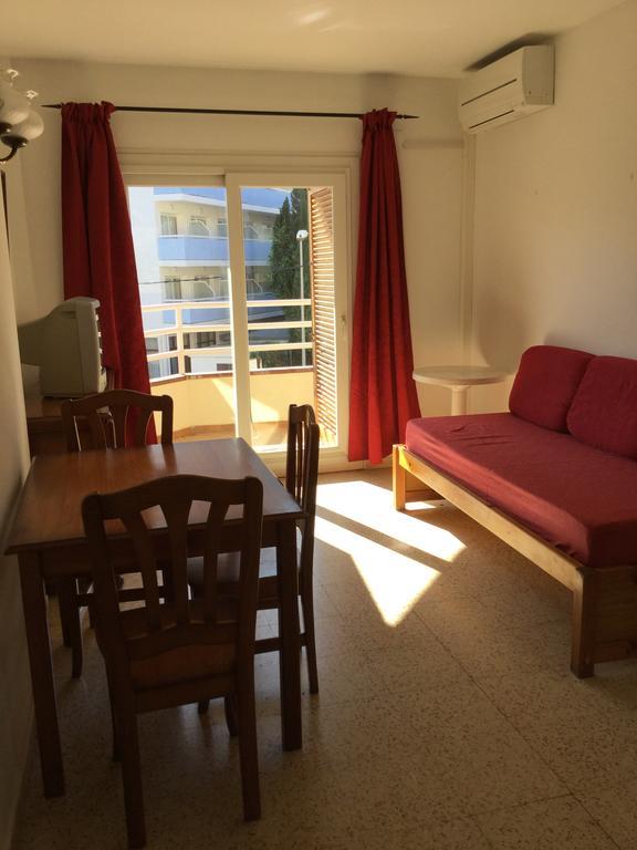 Apartamentos Eva Costa Brava Екстер'єр фото