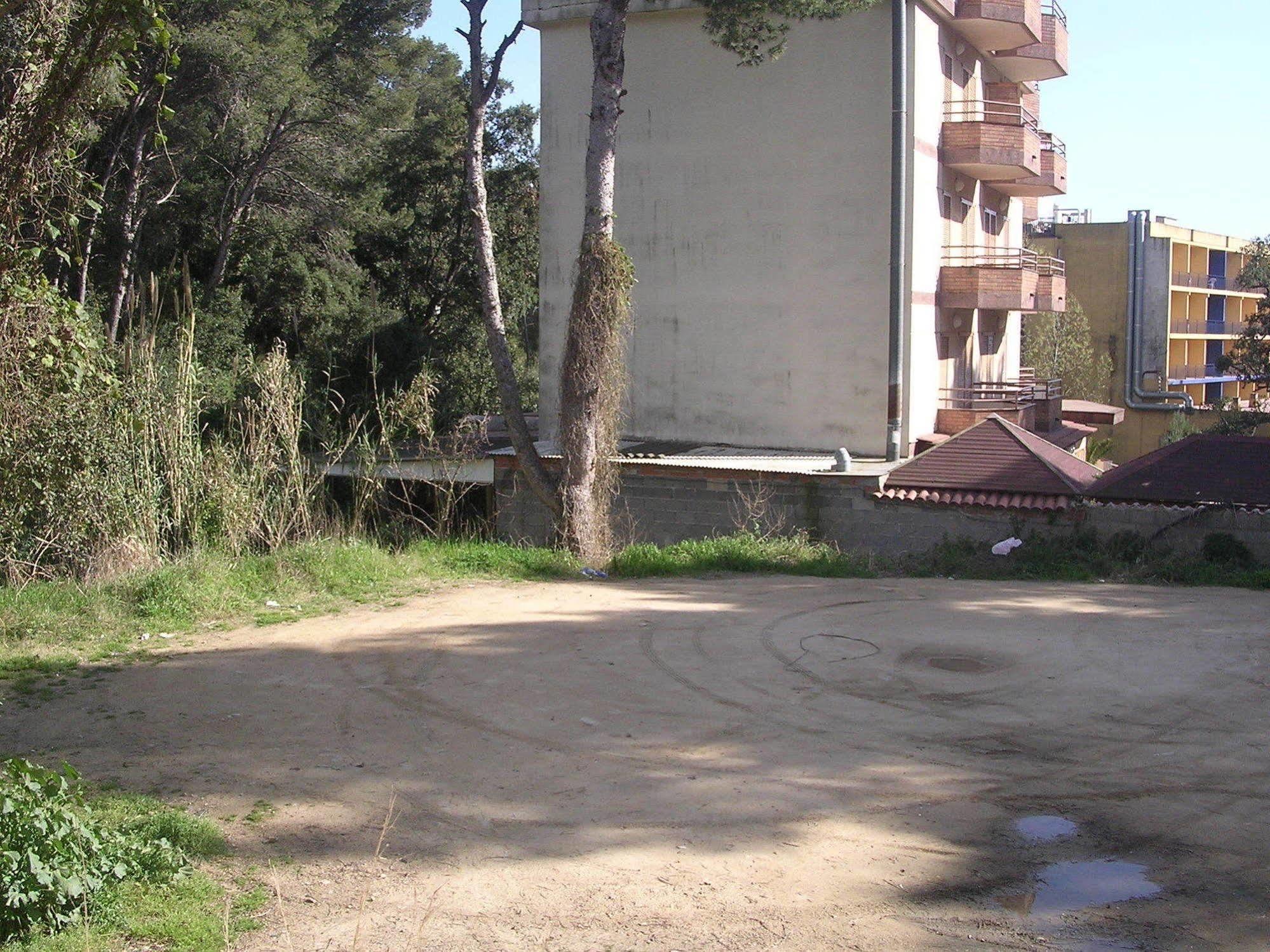 Apartamentos Eva Costa Brava Екстер'єр фото