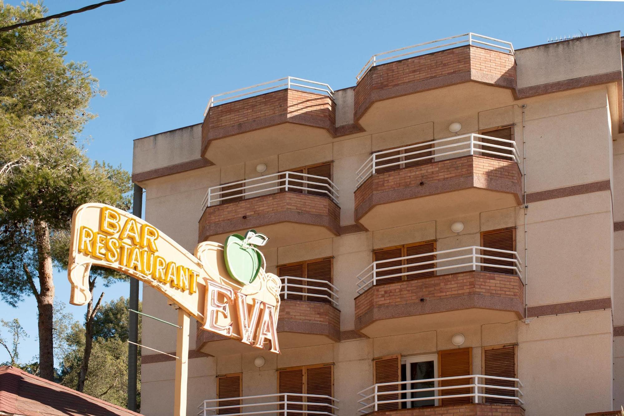 Apartamentos Eva Costa Brava Екстер'єр фото