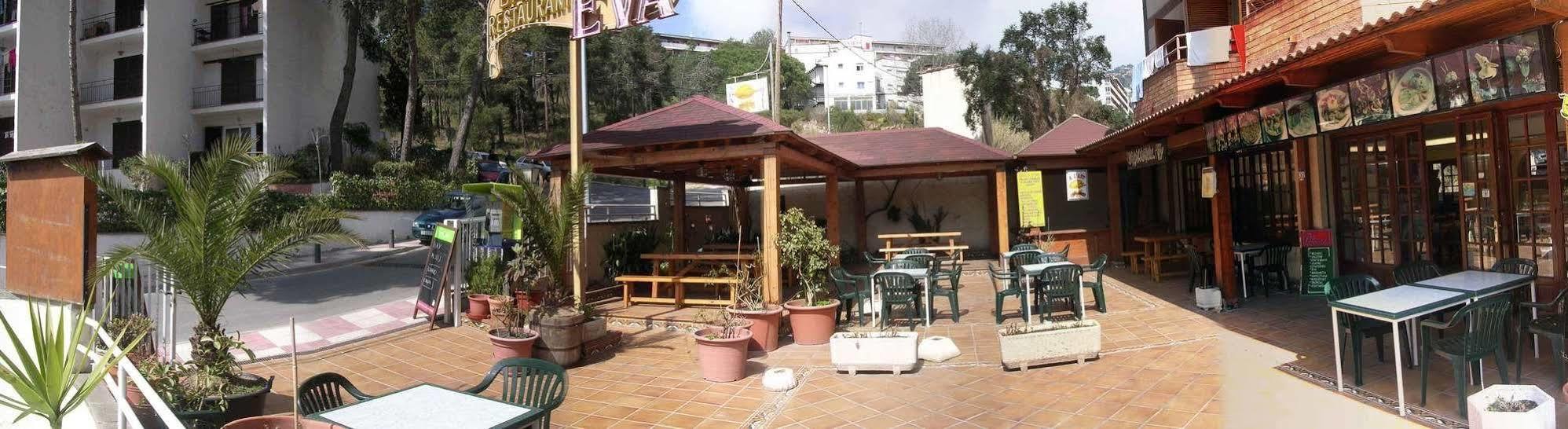 Apartamentos Eva Costa Brava Екстер'єр фото