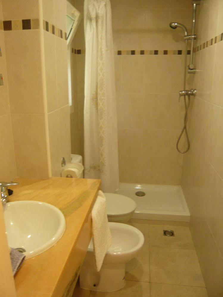 Apartamentos Eva Costa Brava Екстер'єр фото